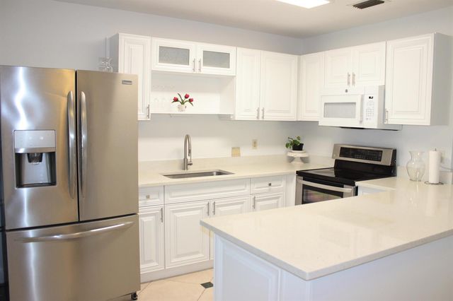 8573 Boca Drive 3, Boca Raton, FL 33433