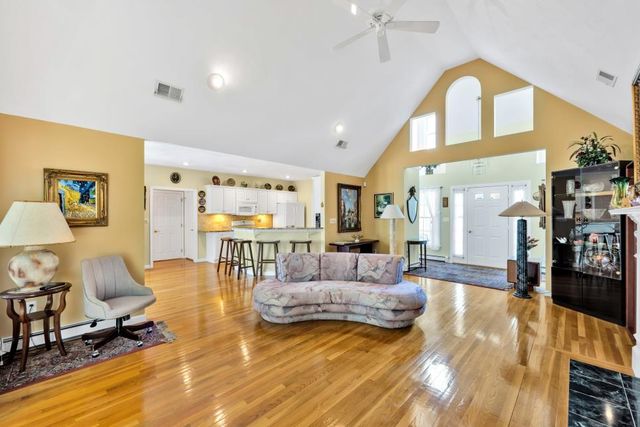 73 Snead Drive, Mashpee, MA 02649