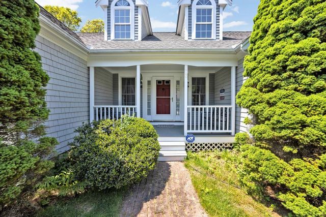73 Snead Drive, Mashpee, MA 02649