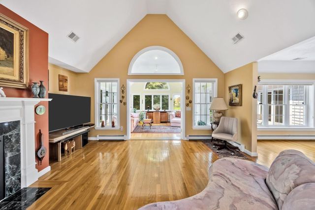 73 Snead Drive, Mashpee, MA 02649