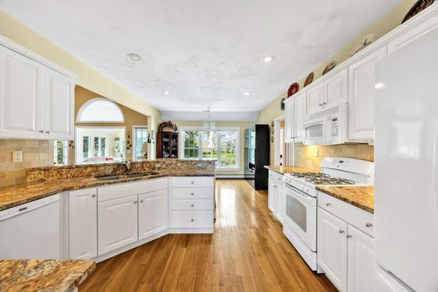 73 Snead Drive, Mashpee, MA 02649