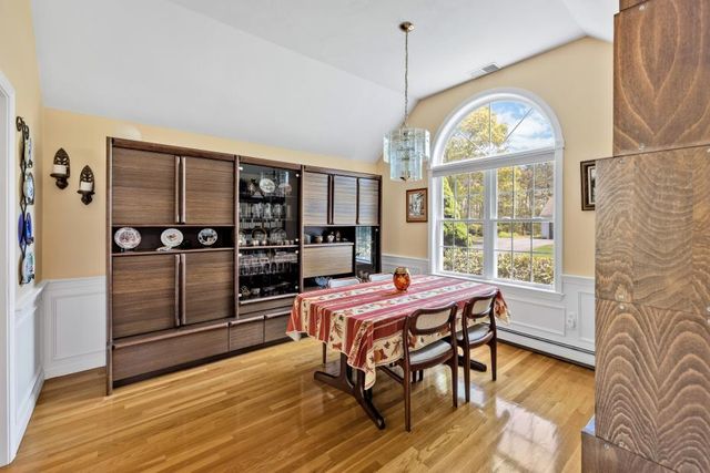 73 Snead Drive, Mashpee, MA 02649