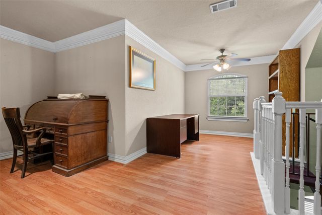 8000 Walnut Drive, Alvarado, TX 76009