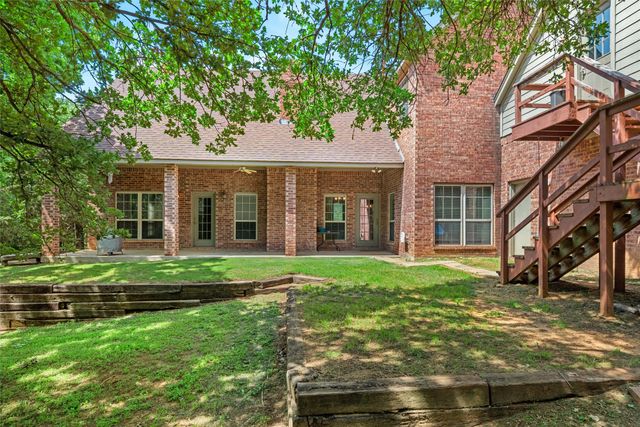8000 Walnut Drive, Alvarado, TX 76009