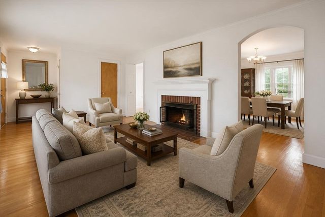 22 Chilton St, Belmont, MA 02478