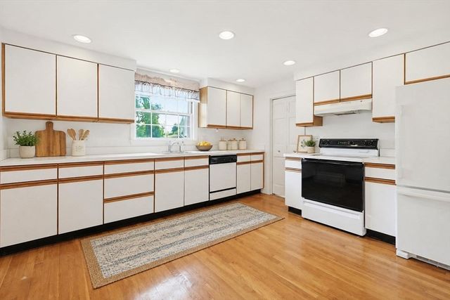 22 Chilton St, Belmont, MA 02478