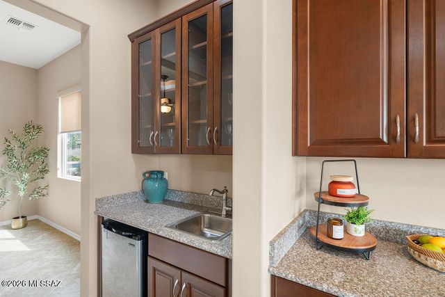 5227 W Golden Vista Way, Tucson, AZ 85713