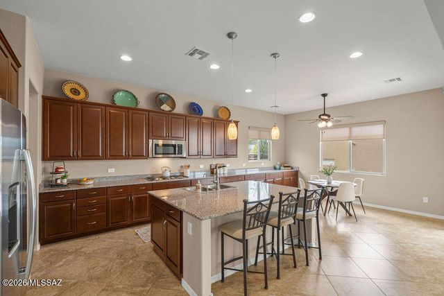 5227 W Golden Vista Way, Tucson, AZ 85713