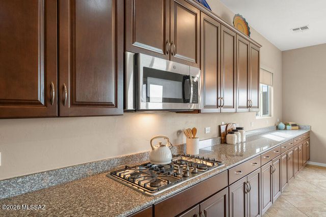 5227 W Golden Vista Way, Tucson, AZ 85713