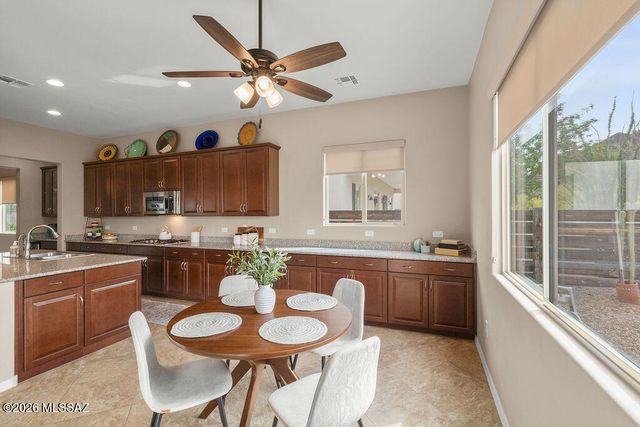 5227 W Golden Vista Way, Tucson, AZ 85713