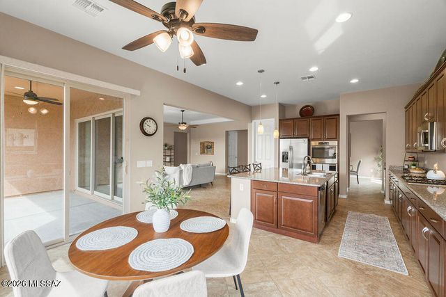 5227 W Golden Vista Way, Tucson, AZ 85713