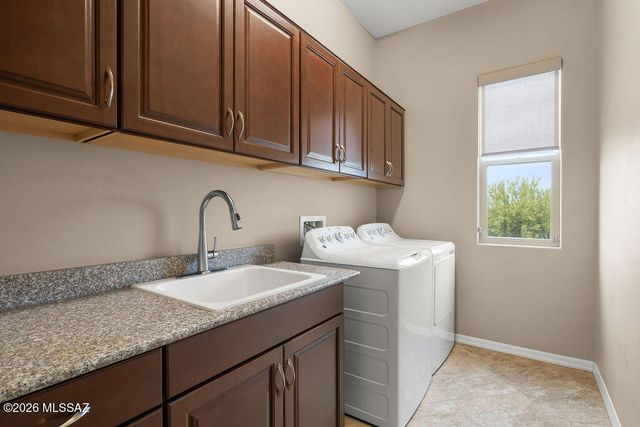 5227 W Golden Vista Way, Tucson, AZ 85713