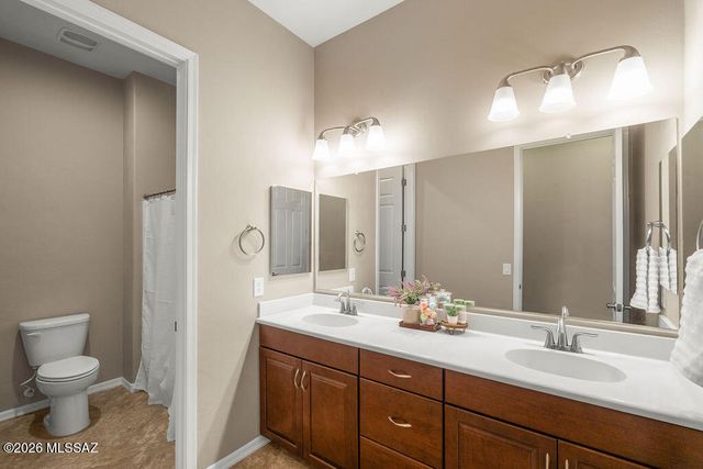 5227 W Golden Vista Way, Tucson, AZ 85713