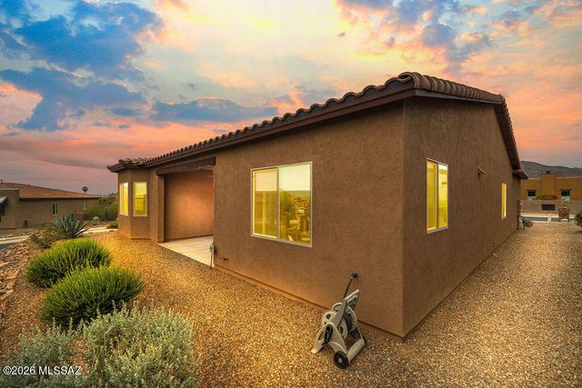 5227 W Golden Vista Way, Tucson, AZ 85713