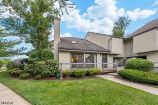 29 Brook St, Franklin Twp., NJ 08873