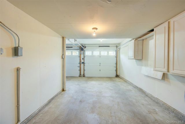 55 Duncan Drive W, Westbury, NY 11590