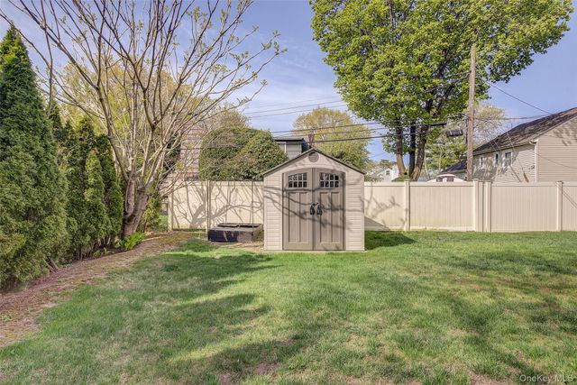 55 Duncan Drive W, Westbury, NY 11590