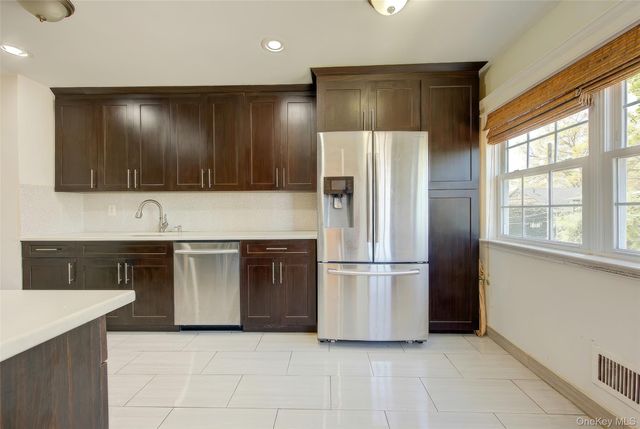 55 Duncan Drive W, Westbury, NY 11590