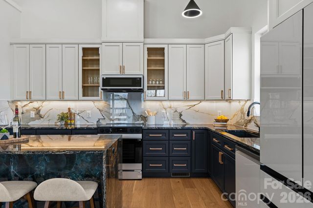 55 Timber Moss Drive, Asheville, NC 28804