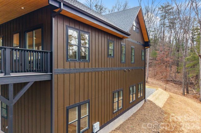 55 Timber Moss Drive, Asheville, NC 28804