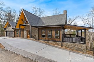 55 Timber Moss Drive, Asheville, NC 28804