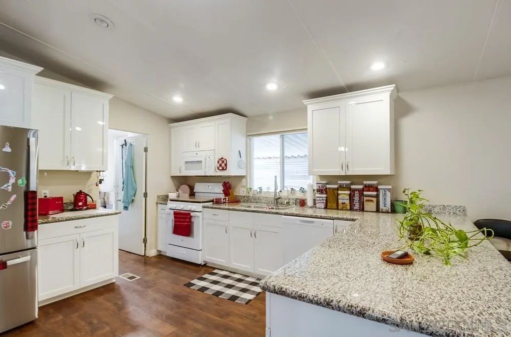 11949 Riverside 7, Lakeside, CA 92040