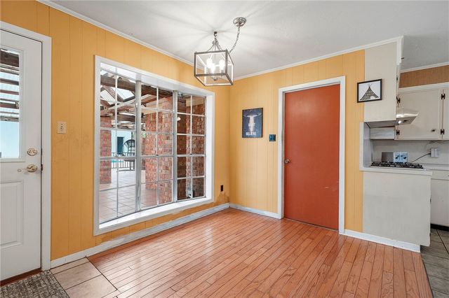 3705 Carter Creek Parkway, Bryan, TX 77802