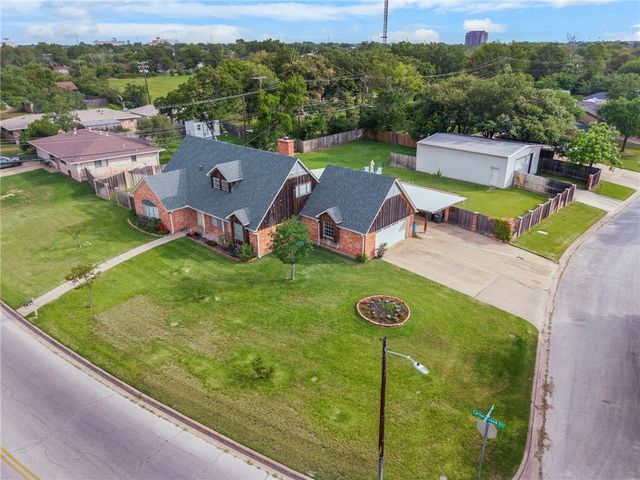 3705 Carter Creek Parkway, Bryan, TX 77802