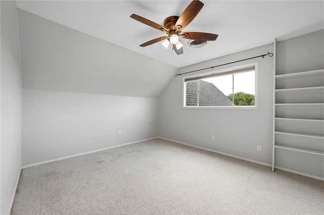 3705 Carter Creek Parkway, Bryan, TX 77802