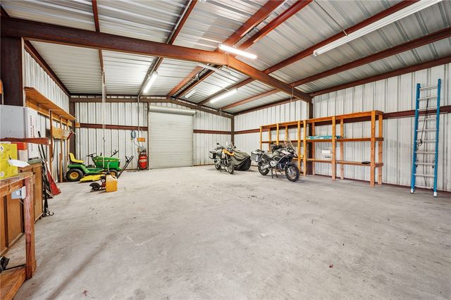 3705 Carter Creek Parkway, Bryan, TX 77802