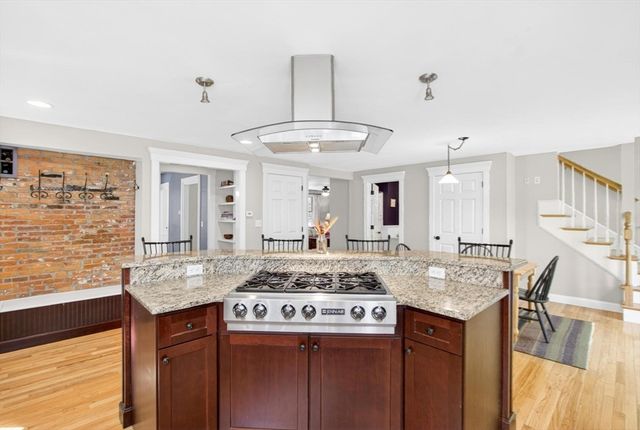 270 Groton Road, Westford, MA 01886