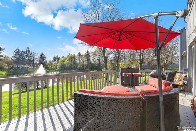 37814 Avon Lane, Farmington Hills, MI 48331