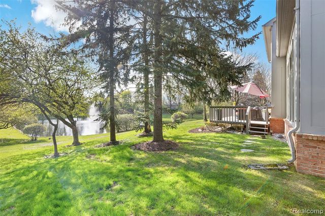 37814 Avon Lane, Farmington Hills, MI 48331