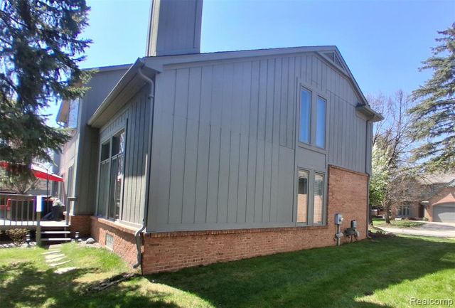 37814 Avon Lane, Farmington Hills, MI 48331