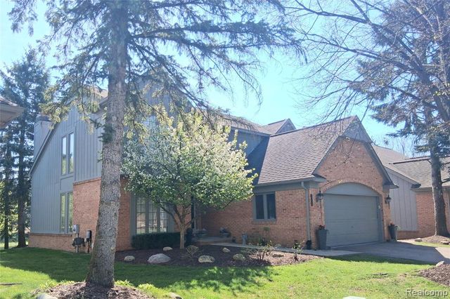 37814 Avon Lane, Farmington Hills, MI 48331