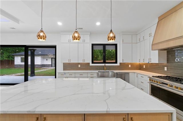2701 Collins Hill Road, Lawrenceville, GA 30043
