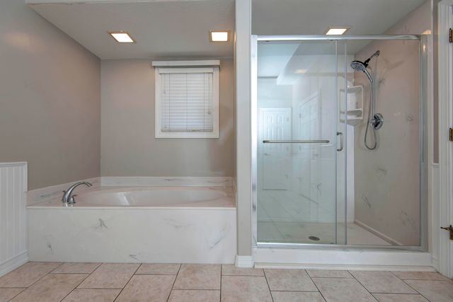 811 W Jackson Avenue, Nixa, MO 65714