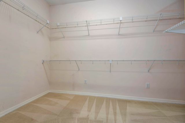 811 W Jackson Avenue, Nixa, MO 65714