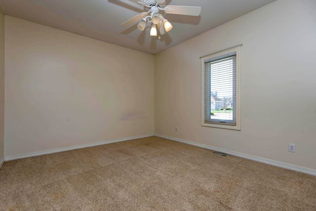 811 W Jackson Avenue, Nixa, MO 65714