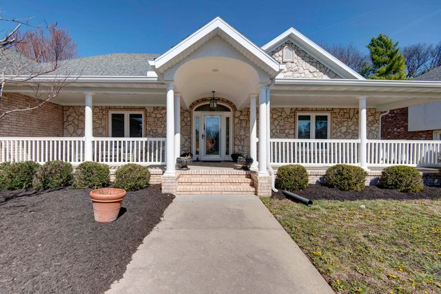 811 W Jackson Avenue, Nixa, MO 65714