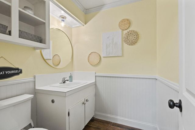 62 Sanders Road, Whitesboro, TX 76273