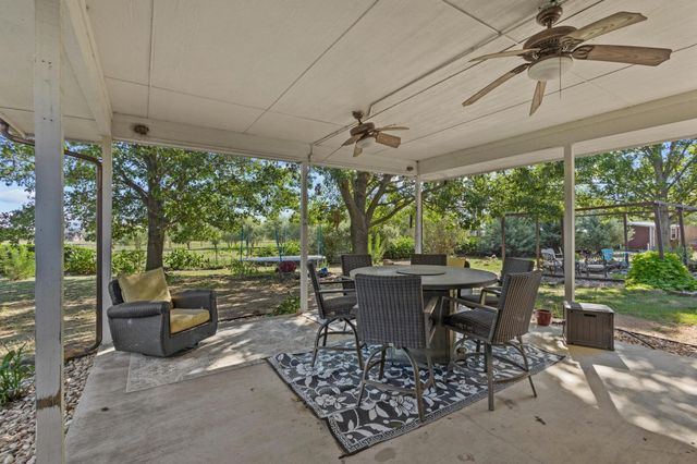 62 Sanders Road, Whitesboro, TX 76273