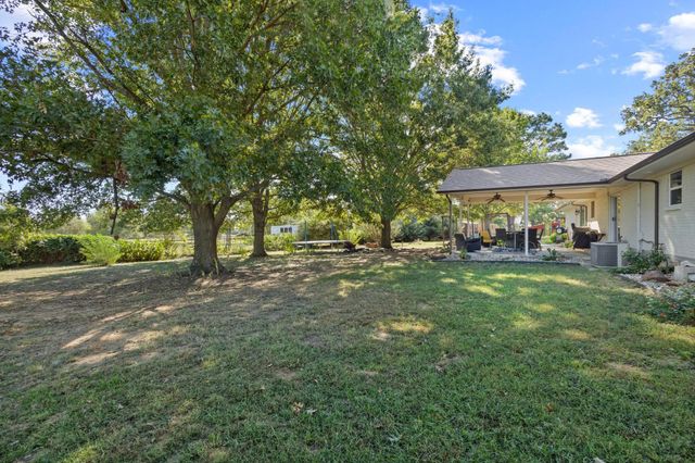 62 Sanders Road, Whitesboro, TX 76273
