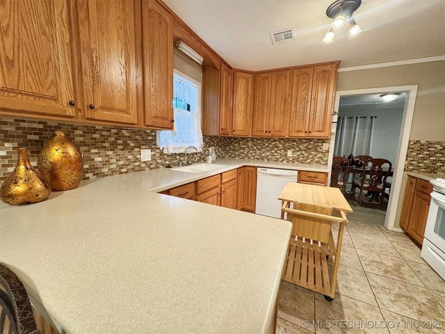 510 Beverly Avenue, Vian, OK 74962