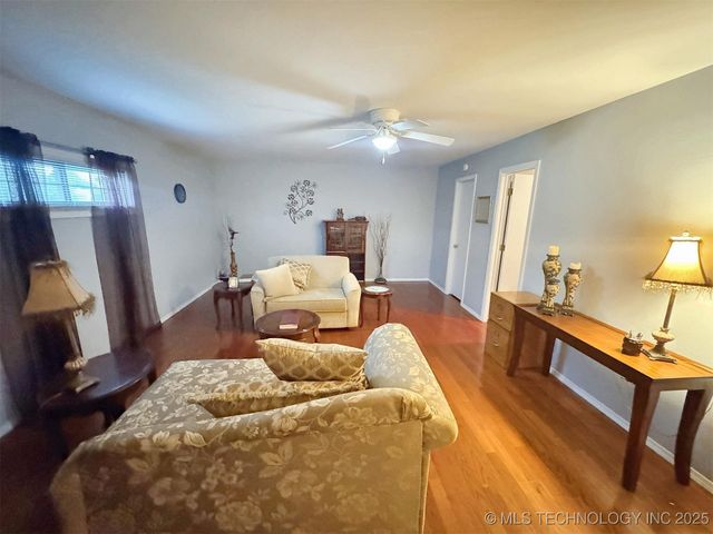 510 Beverly Avenue, Vian, OK 74962