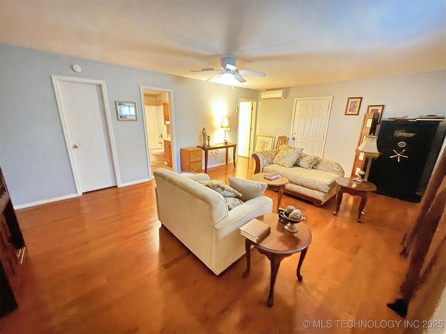 510 Beverly Avenue, Vian, OK 74962