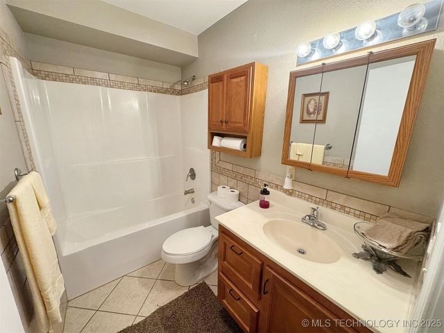 510 Beverly Avenue, Vian, OK 74962