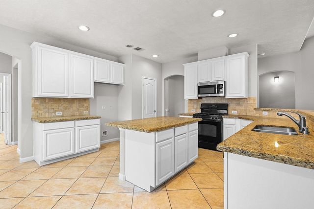 25910 N Lakefair Drive, Richmond, TX 77406