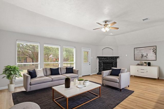 25910 N Lakefair Drive, Richmond, TX 77406
