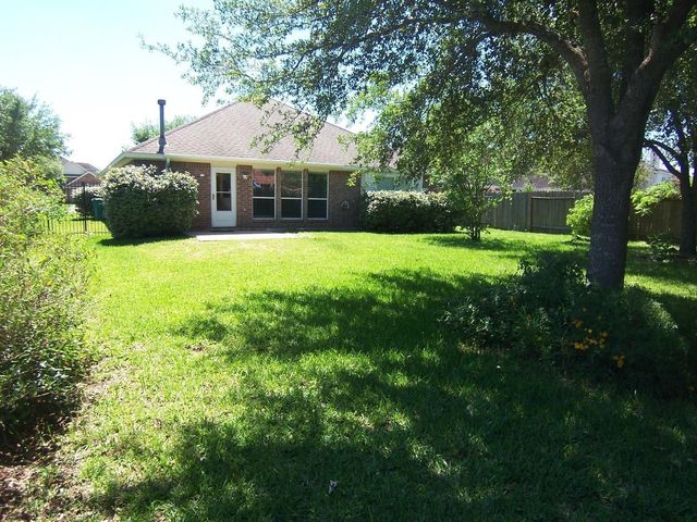 25910 N Lakefair Drive, Richmond, TX 77406